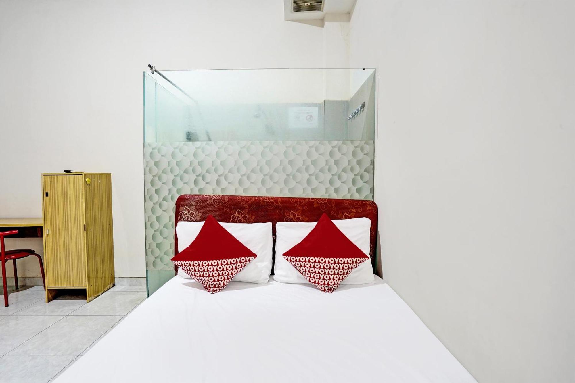 Oyo Life 92190 Arya Guest House Tulungagung Exteriér fotografie